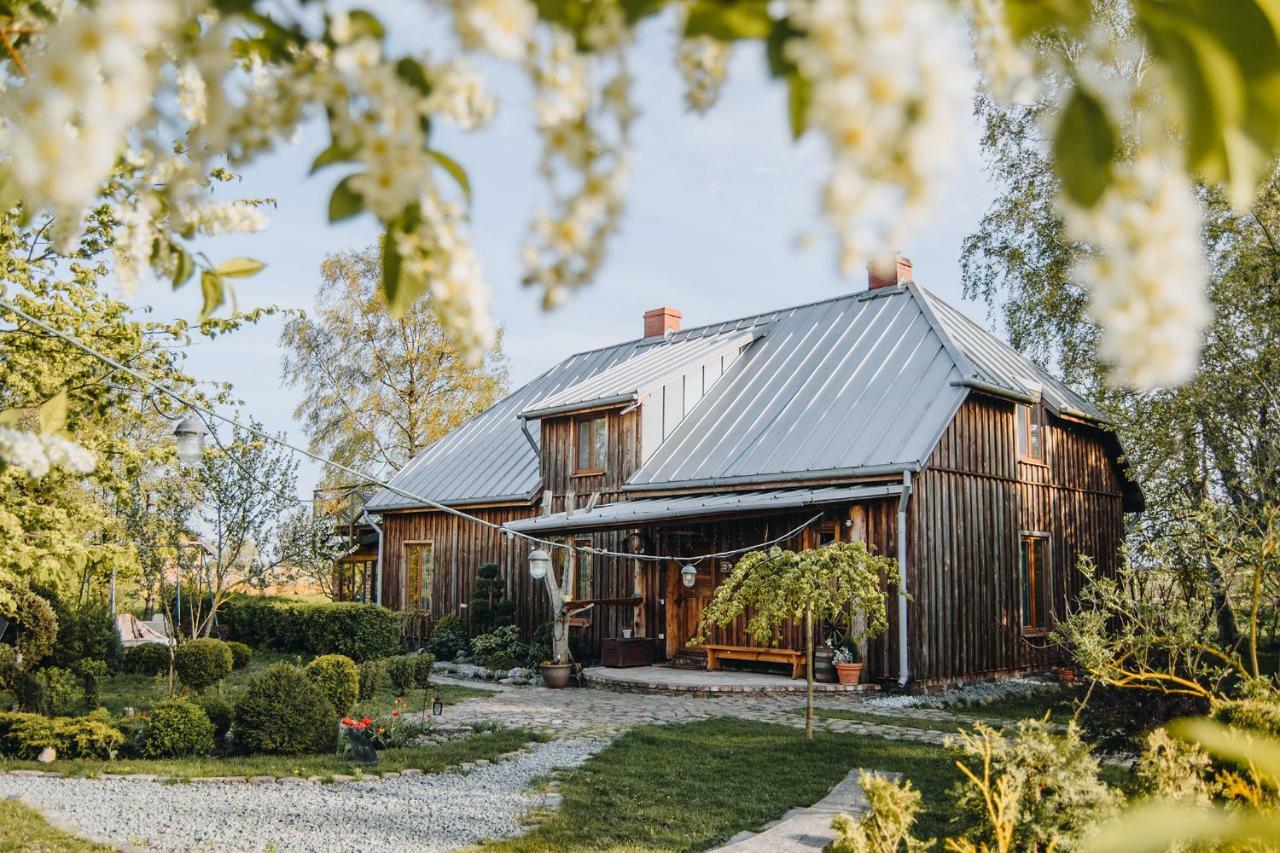 Atomi Villa Aucugals ภายนอก รูปภาพ